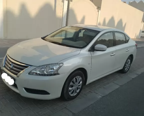 مستعملة Nissan Sentra للبيع في الدوحة #5627 - 1  صورة 
